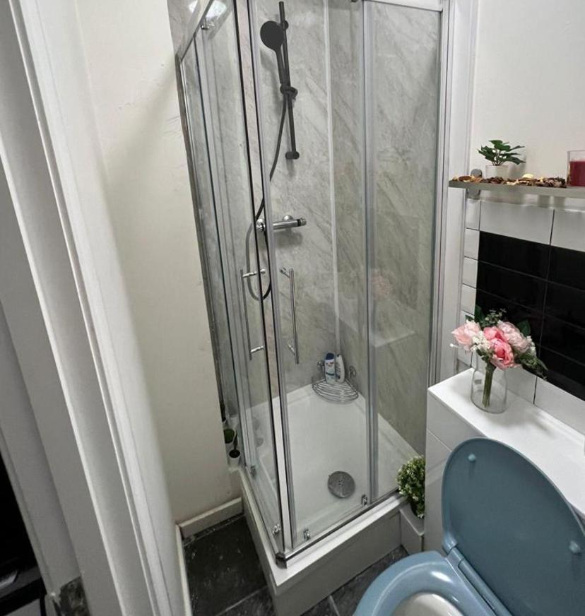 Lovely Apartment Close To Acton Central Station Londyn Zewnętrze zdjęcie